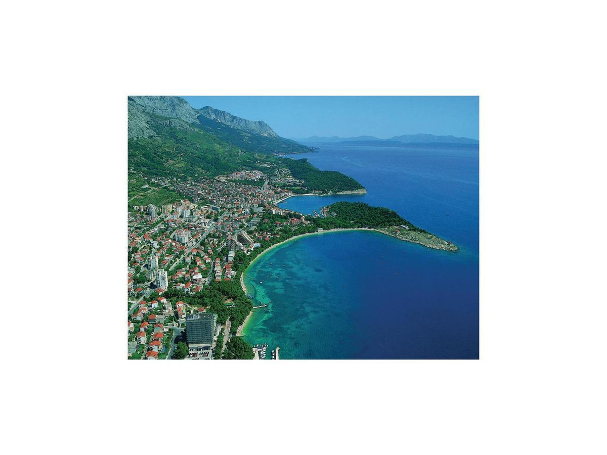 2 Bedroom Cozy Apartment In Makarska Dış mekan fotoğraf