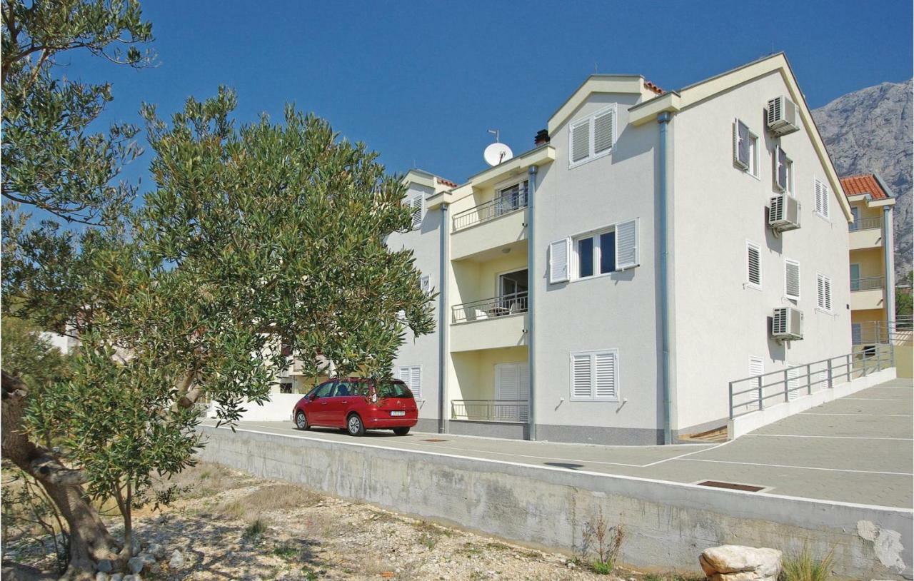 2 Bedroom Cozy Apartment In Makarska Dış mekan fotoğraf