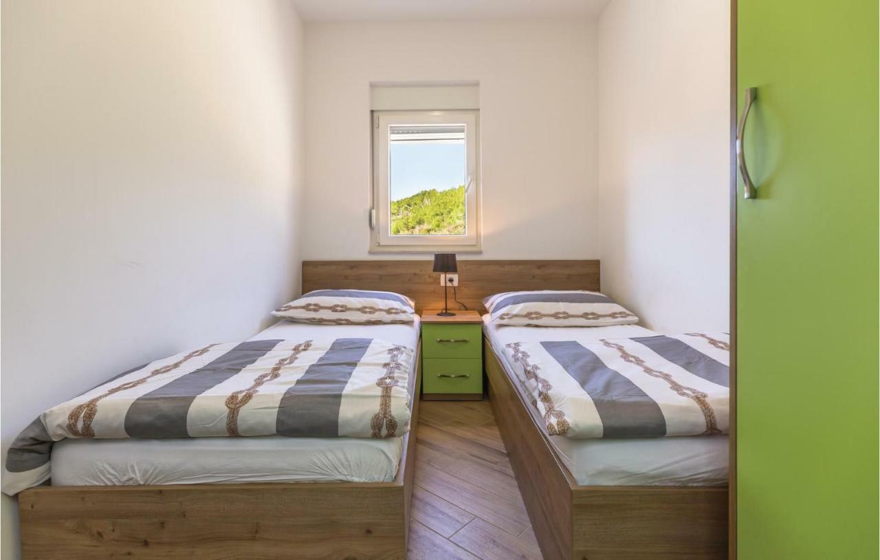 2 Bedroom Cozy Apartment In Makarska Dış mekan fotoğraf